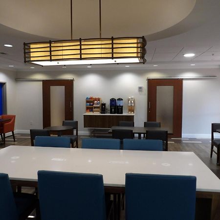 מדיסון Holiday Inn Express & Suites - Huntsville Airport By Ihg מראה חיצוני תמונה