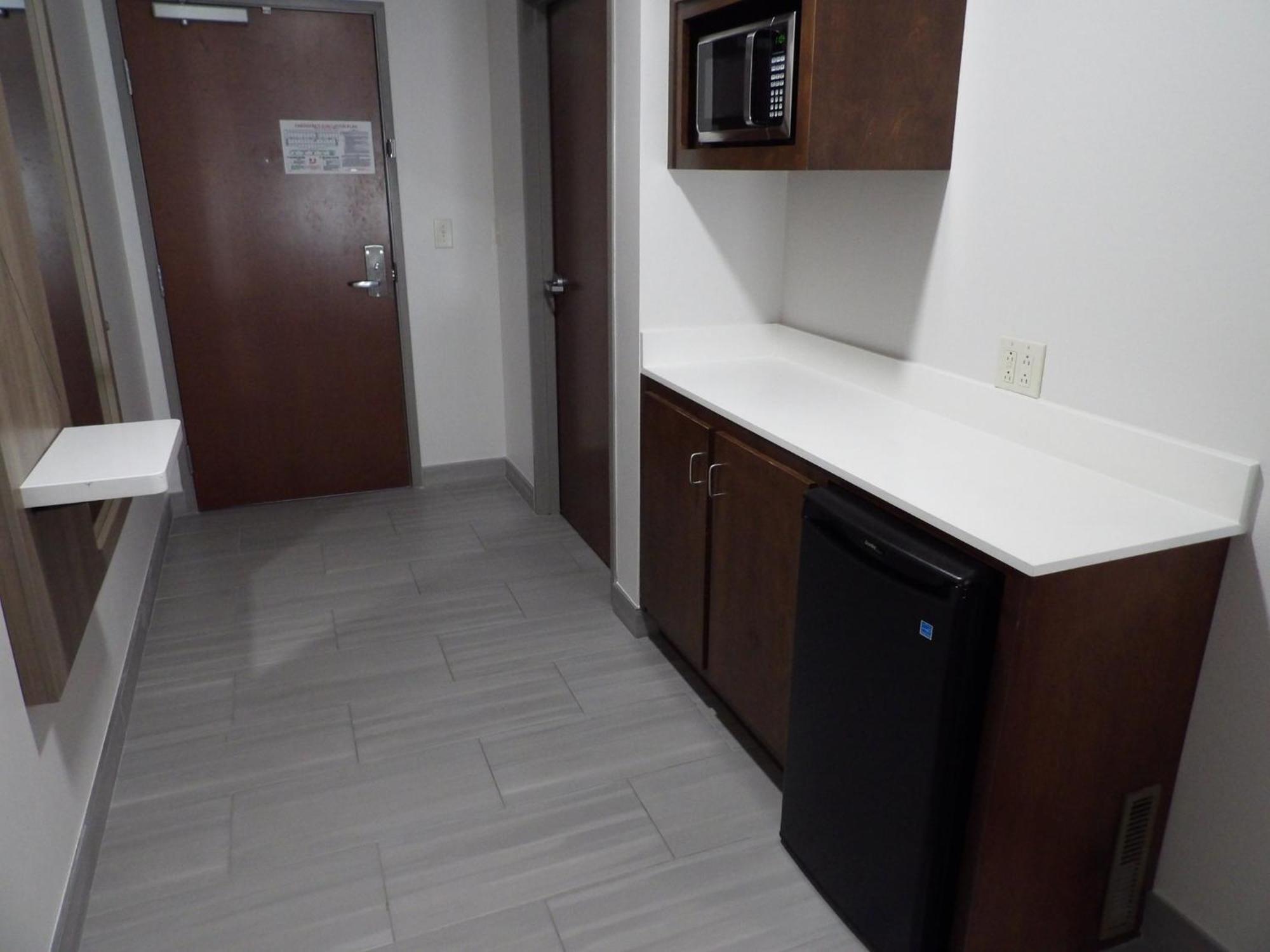 מדיסון Holiday Inn Express & Suites - Huntsville Airport By Ihg מראה חיצוני תמונה