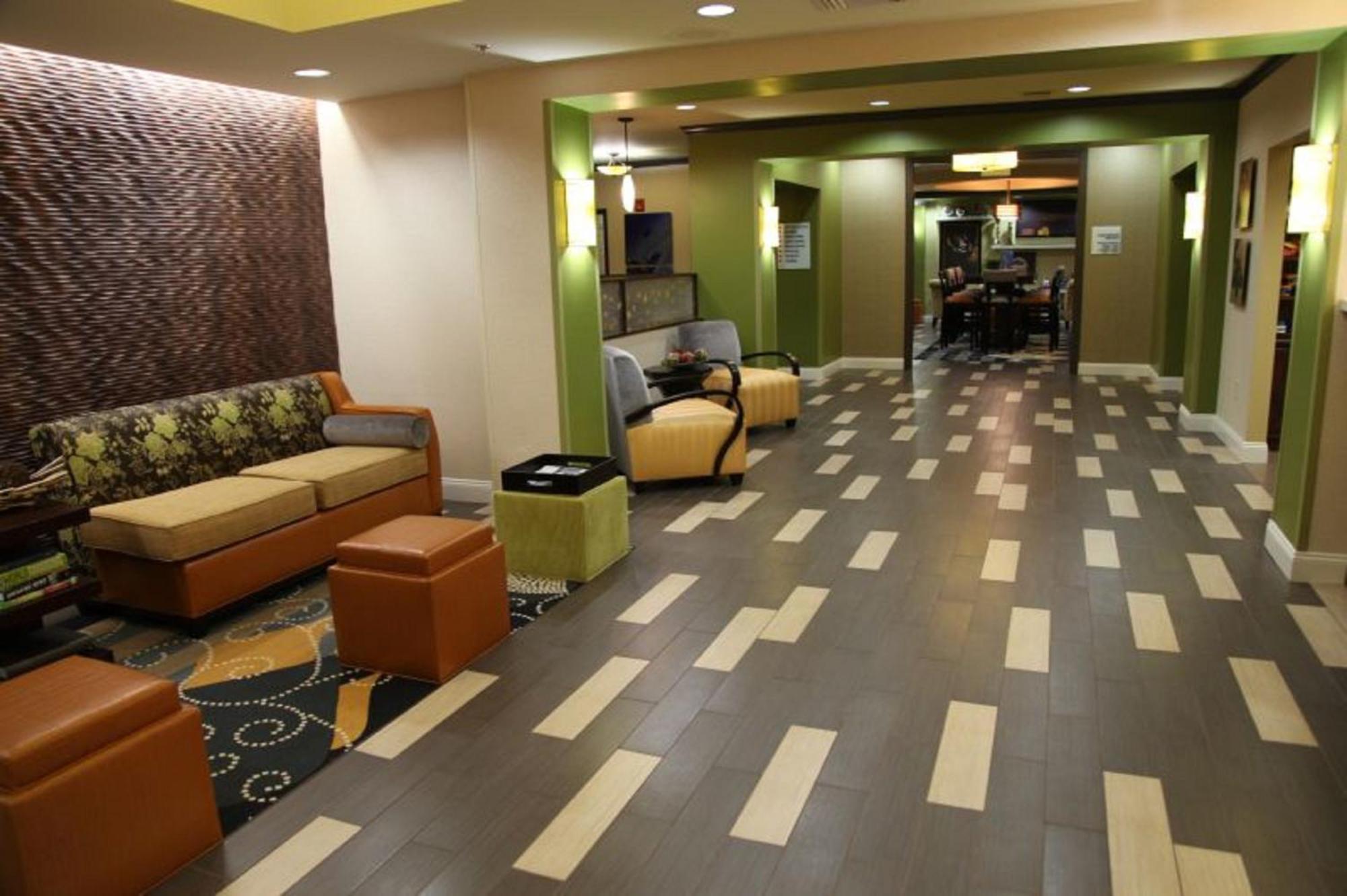מדיסון Holiday Inn Express & Suites - Huntsville Airport By Ihg מראה חיצוני תמונה